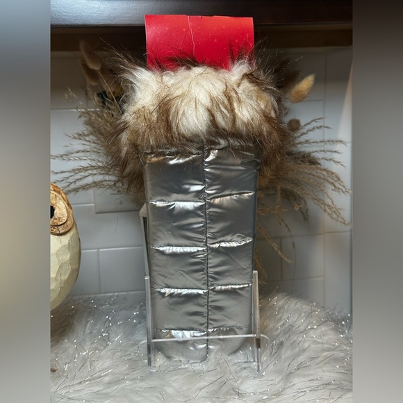 Faux Fur Wine Bottle Jacket - Picture 5 of 5